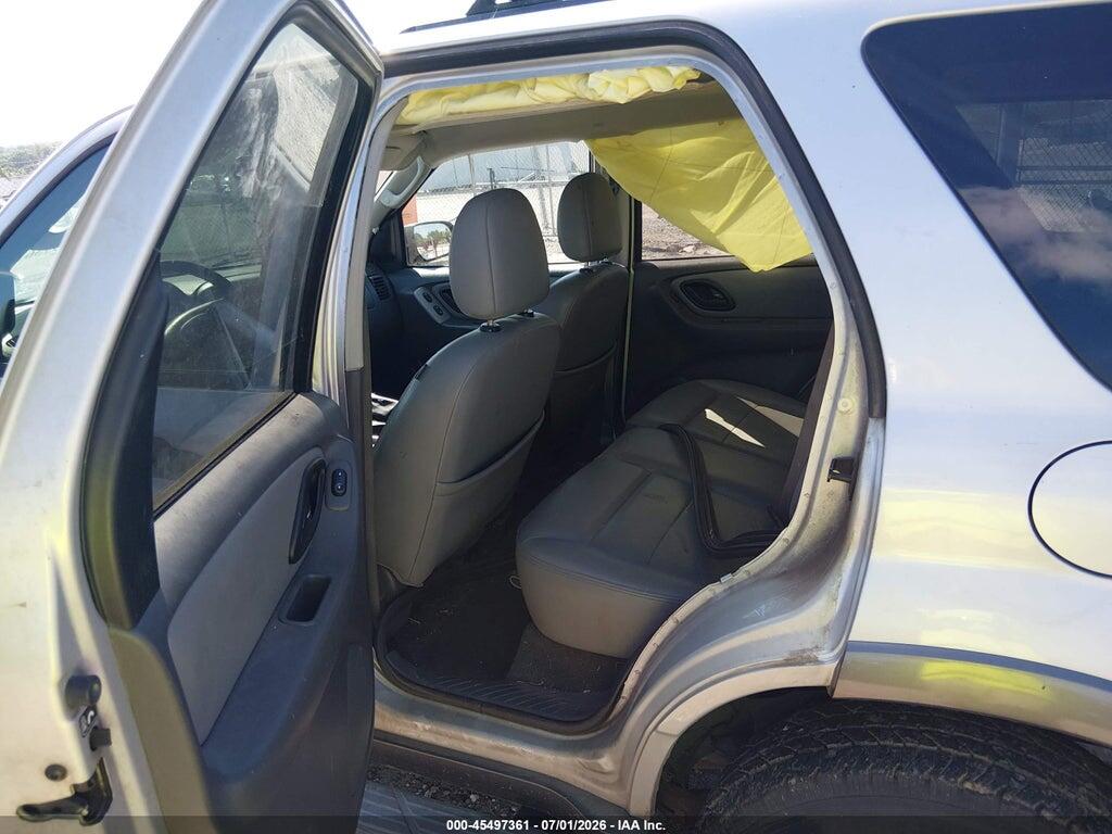 1FMCU03156KD19215 2006 FORD ESCAPE photo no. 8