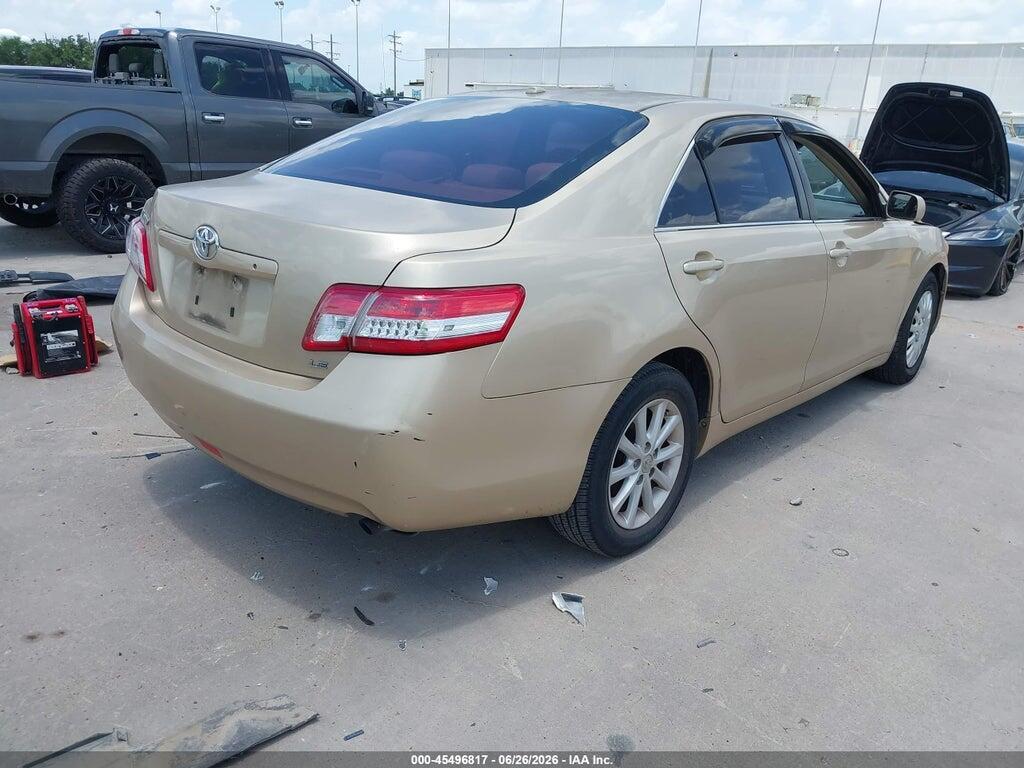 4T1BF3EK5BU651263 2011 TOYOTA CAMRY photo no. 4