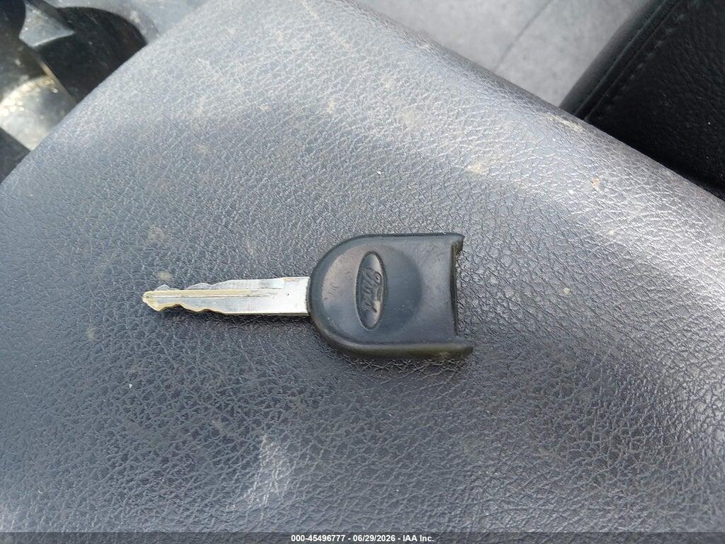 1ZVFT84N955232299 2005 FORD MUSTANG photo no. 11