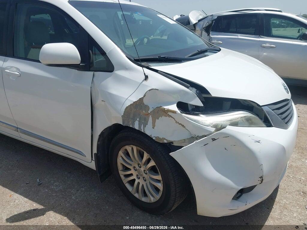 5TDYK3DC1ES524586 2014 TOYOTA SIENNA photo no. 6