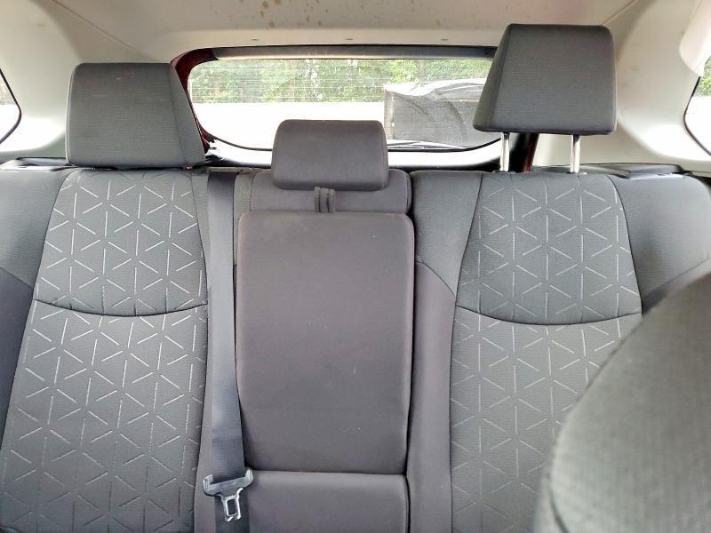 2021 TOYOTA RAV4 XLE — Фото 10 из 13