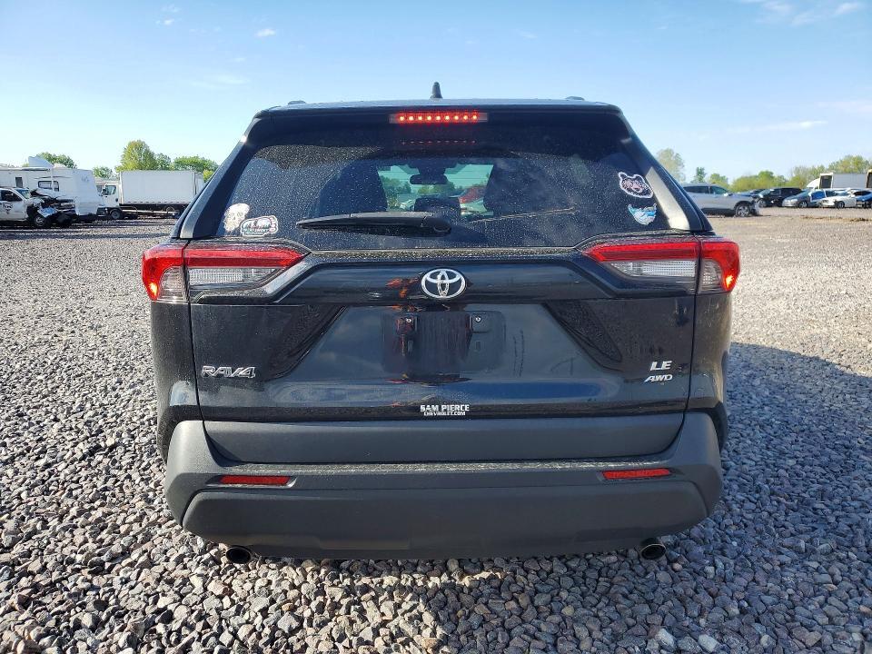 2021 TOYOTA RAV4 LE — Фото 6 из 13