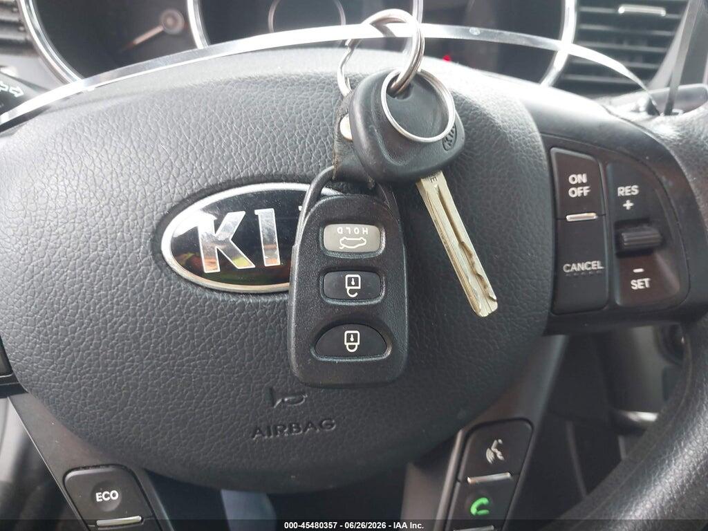 KNAGM4A71D5371910 2013 KIA OPTIMA photo no. 11
