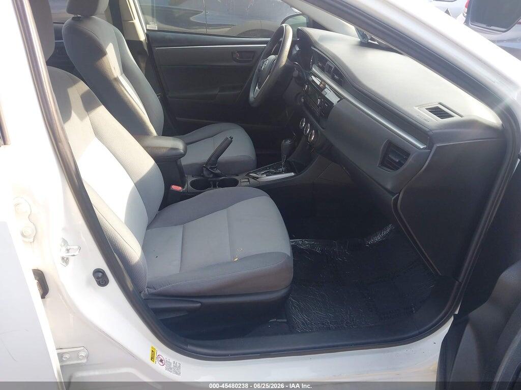 5YFBURHE5FP280823 2015 TOYOTA COROLLA photo no. 5