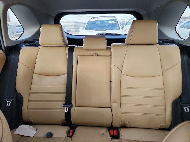 2021 TOYOTA RAV4 XLE PREMIUM — Фото 10 из 13