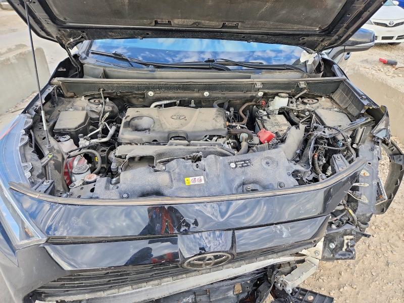 2021 TOYOTA RAV4 XLE PREMIUM — Фото 12 из 13