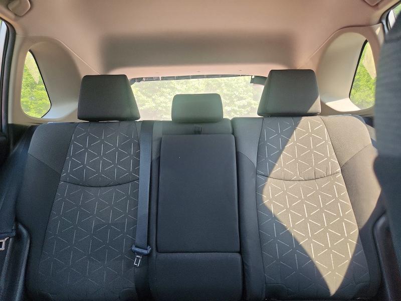 2021 TOYOTA RAV4 XLE — Фото 10 из 13