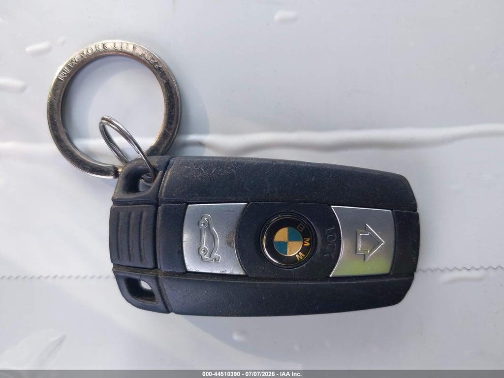 WBAPH5G5XBNM83005 2011 BMW 328I photo no. 11