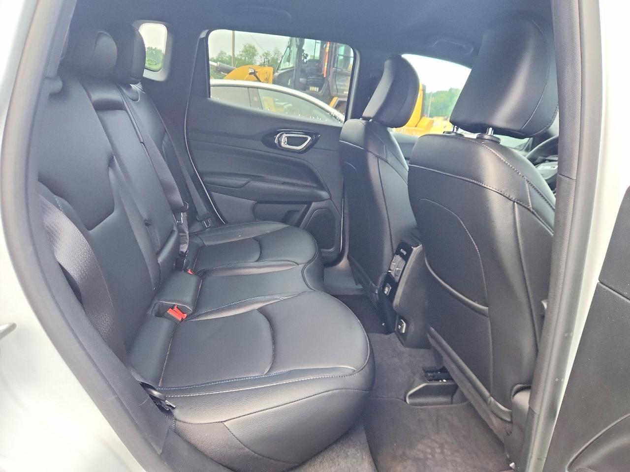 2026 JEEP COMPASS LIMITED — Фото 11 из 13