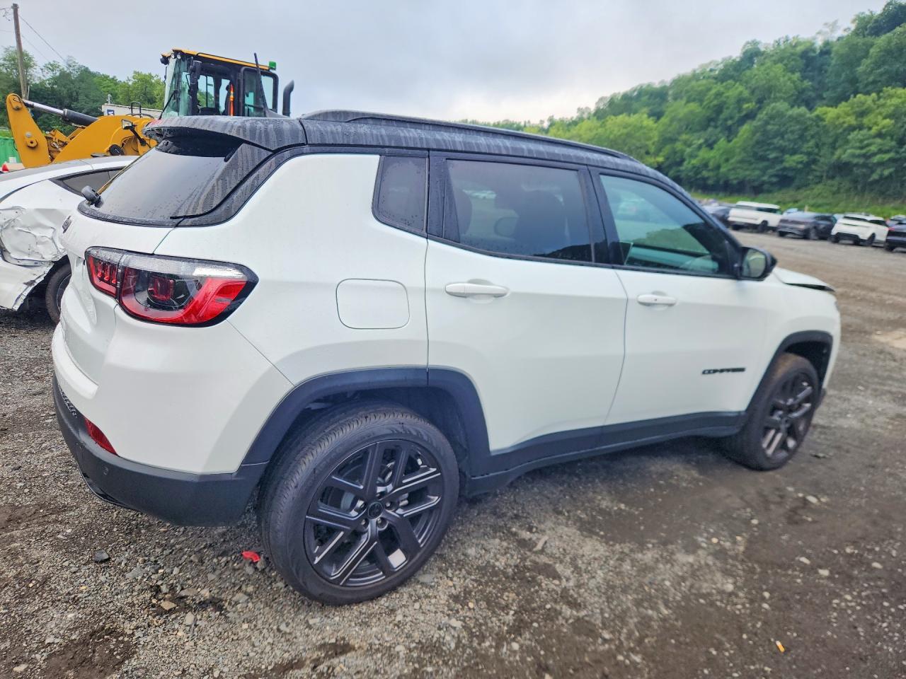 2026 JEEP COMPASS LIMITED — Фото 3 из 13
