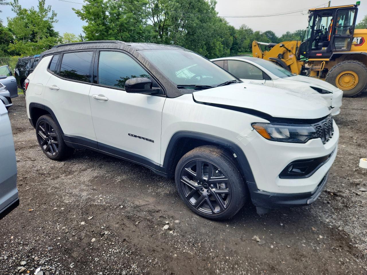 2026 JEEP COMPASS LIMITED — Фото 4 из 13
