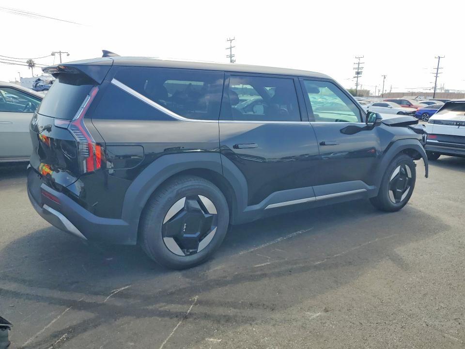 2026 KIA EV9 LIGHT — Фото 3 из 14