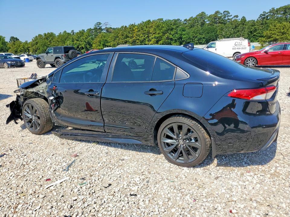 2026 TOYOTA COROLLA SE — Фото 2 из 12