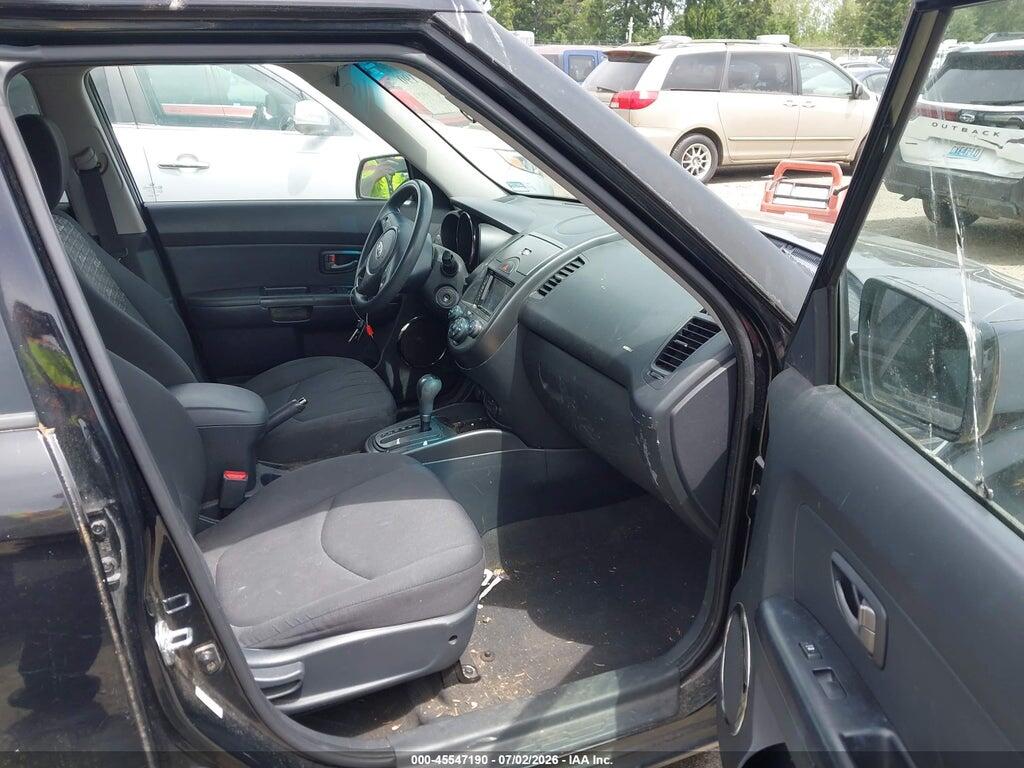 KNDJT2A29A7125675 2010 KIA SOUL photo no. 5