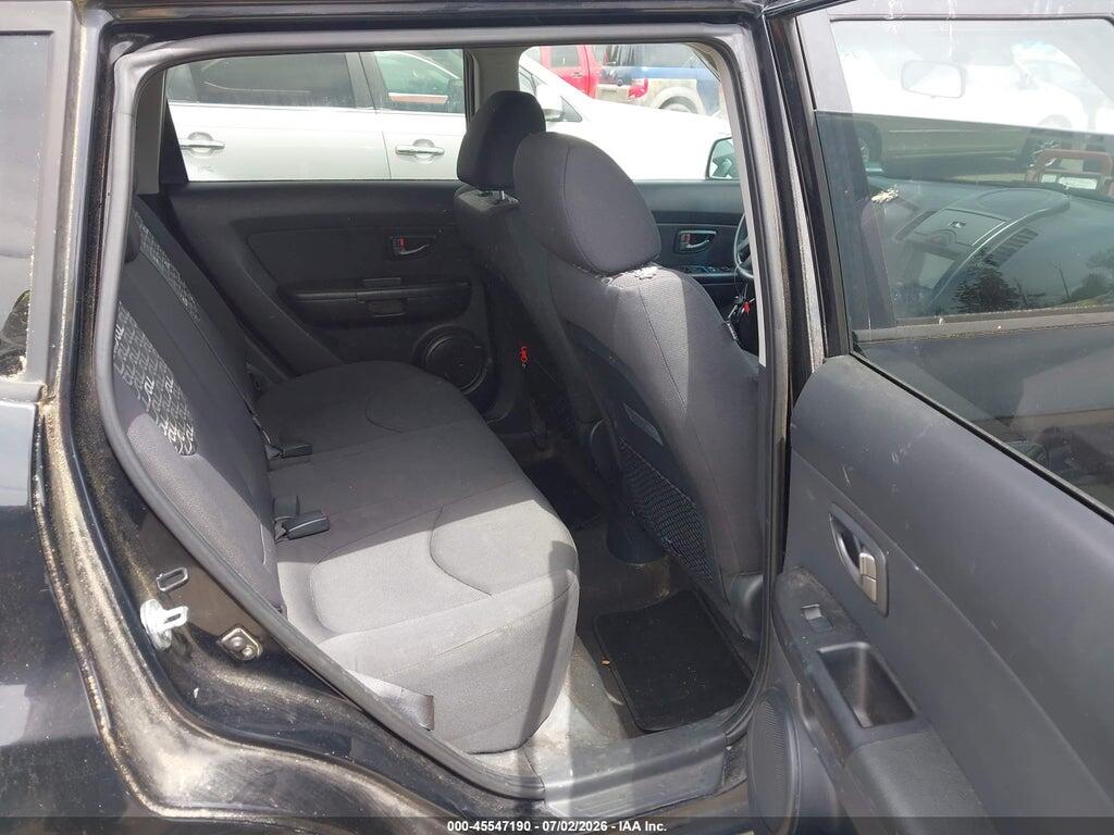 KNDJT2A29A7125675 2010 KIA SOUL photo no. 8