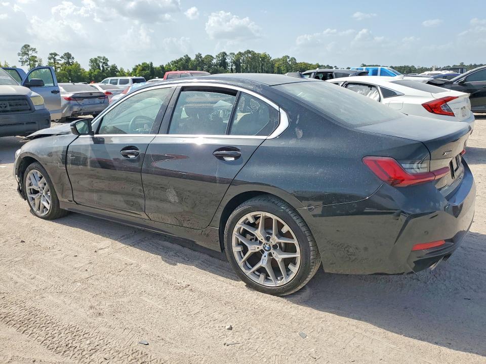 2025 BMW 330XI — Фото 2 из 12