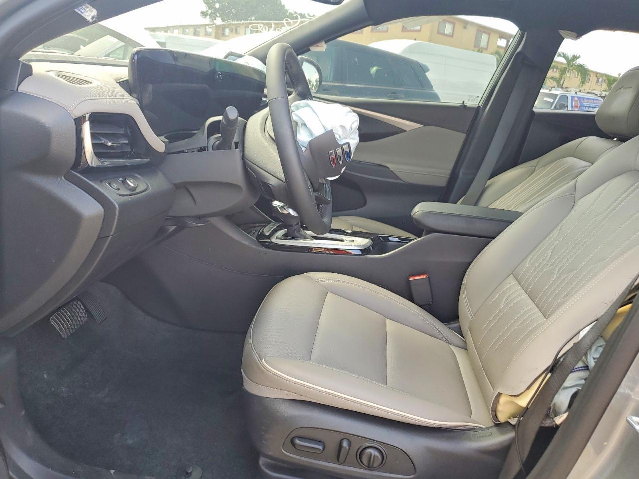 2025 BUICK ENVISTA AVENIR — Фото 7 из 12