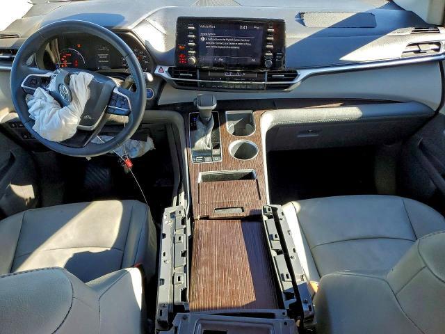 2021 TOYOTA SIENNA XLE 8-PASSENGER — Фото 8 из 13