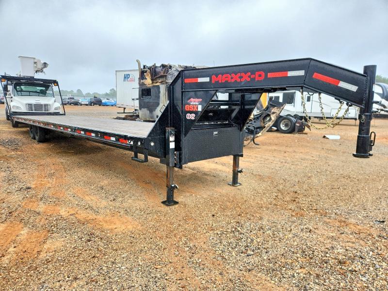 2025 MAXX-D EQUIPMENT TRAILER