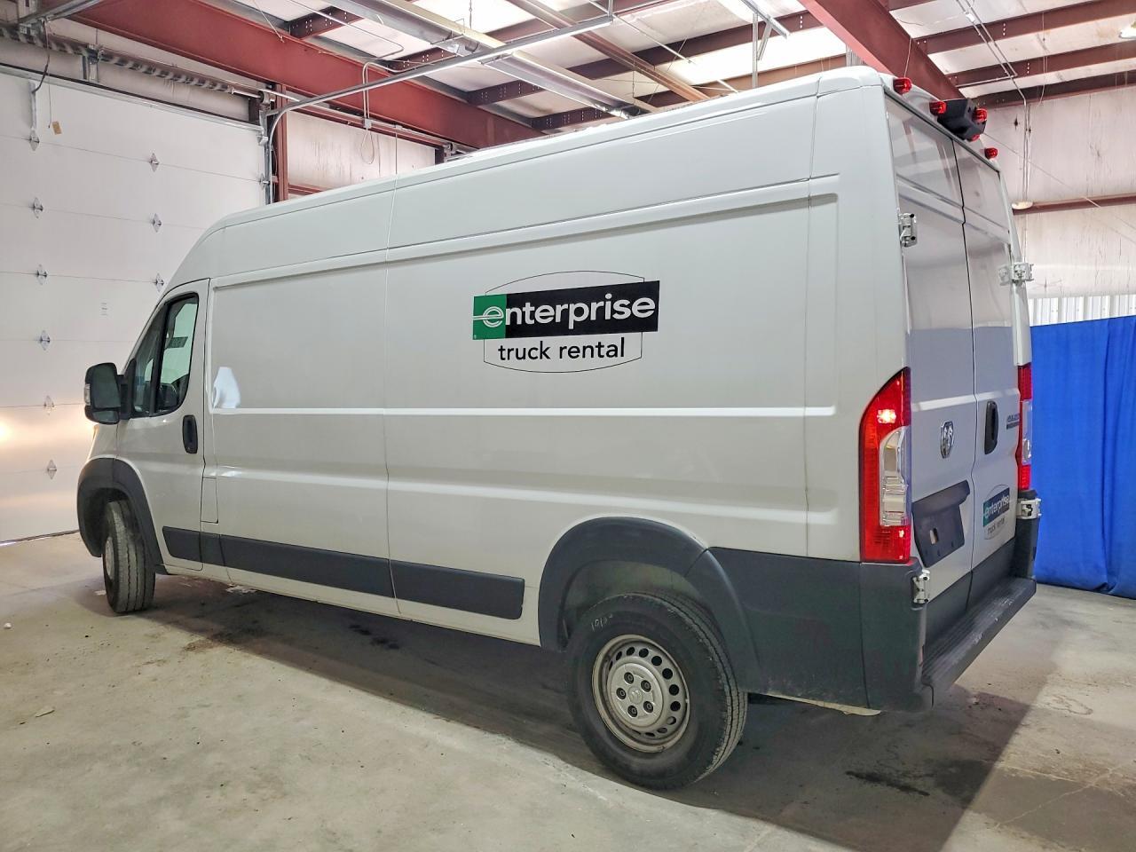 2025 RAM PROMASTER 2500 CARGO — Фото 2 из 13