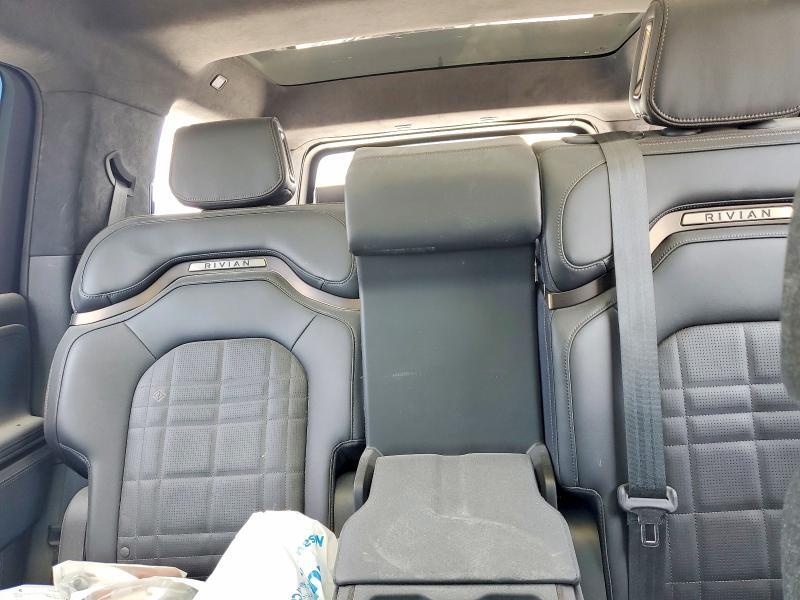 7PDSGCBP4SN065223 2025 RIVIAN R1S photo no. 11