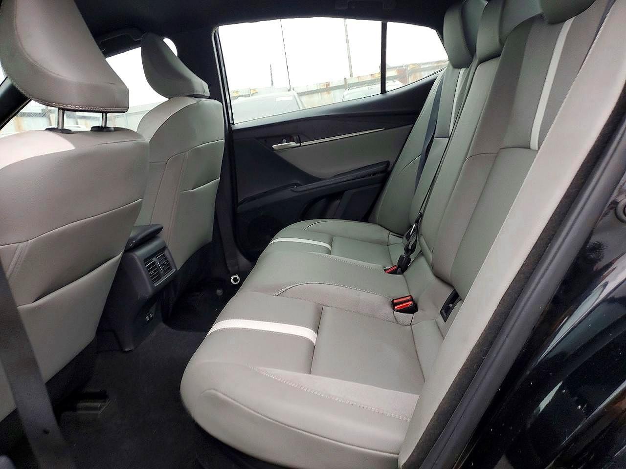 2025 TOYOTA CAMRY SE — Фото 10 из 12