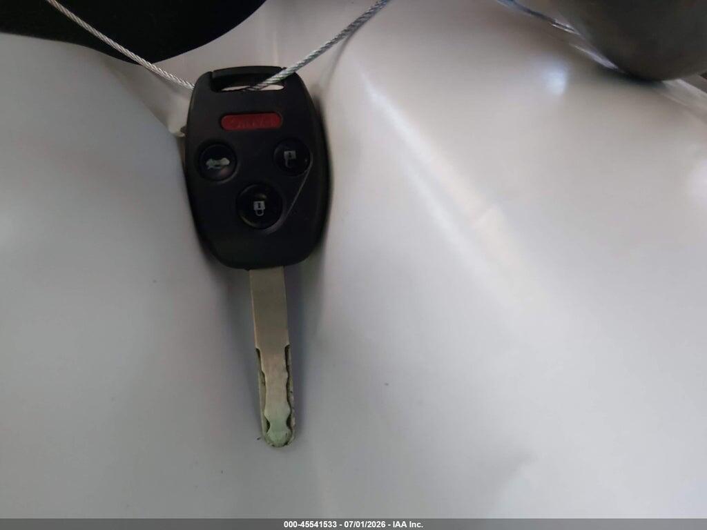 JHMFB4F3XCS001077 2012 HONDA CIVIC HYBRID photo no. 11