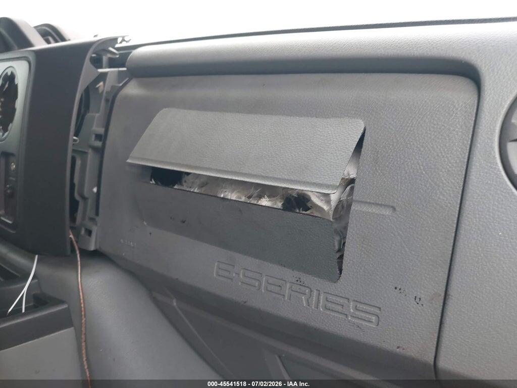 1FTNE2EL0CDB08556 2012 FORD E-250 photo no. 12