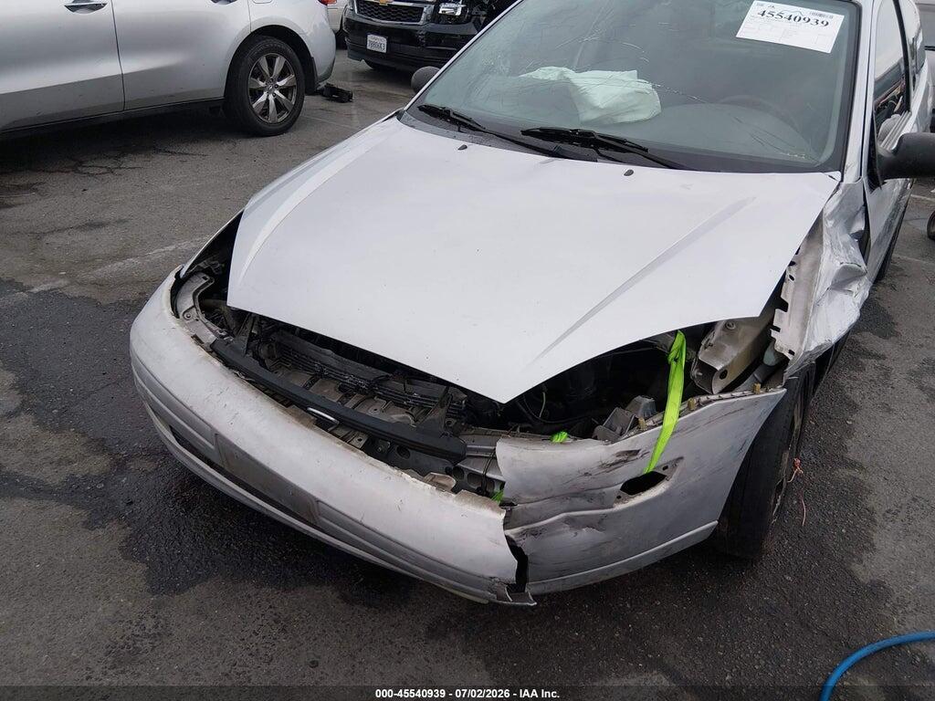 3FAFP31Z93R141633 2003 FORD FOCUS photo no. 6