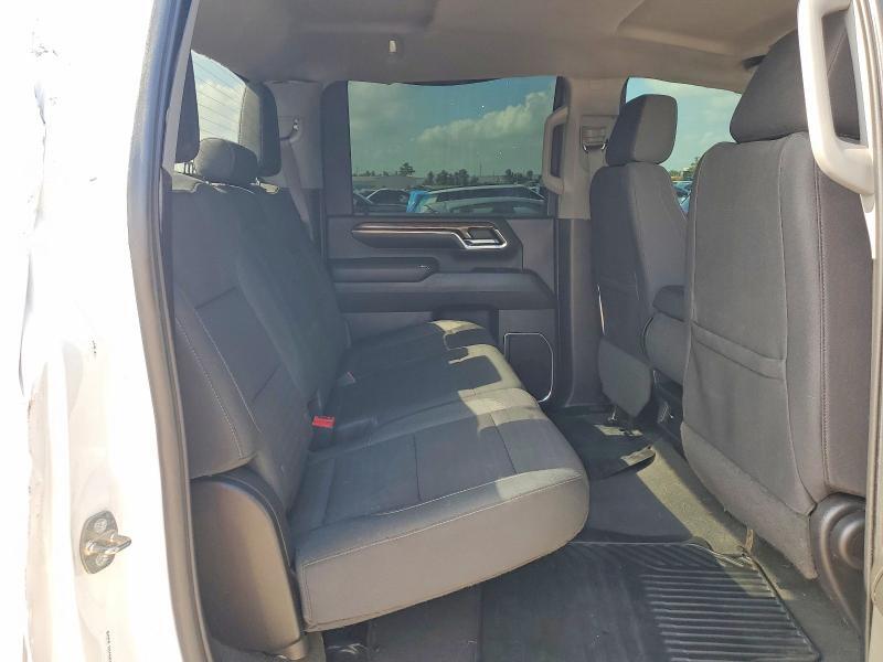 2024 CHEVROLET SILVERADO K2500 HEAVY DUTY LT — Фото 11 из 13