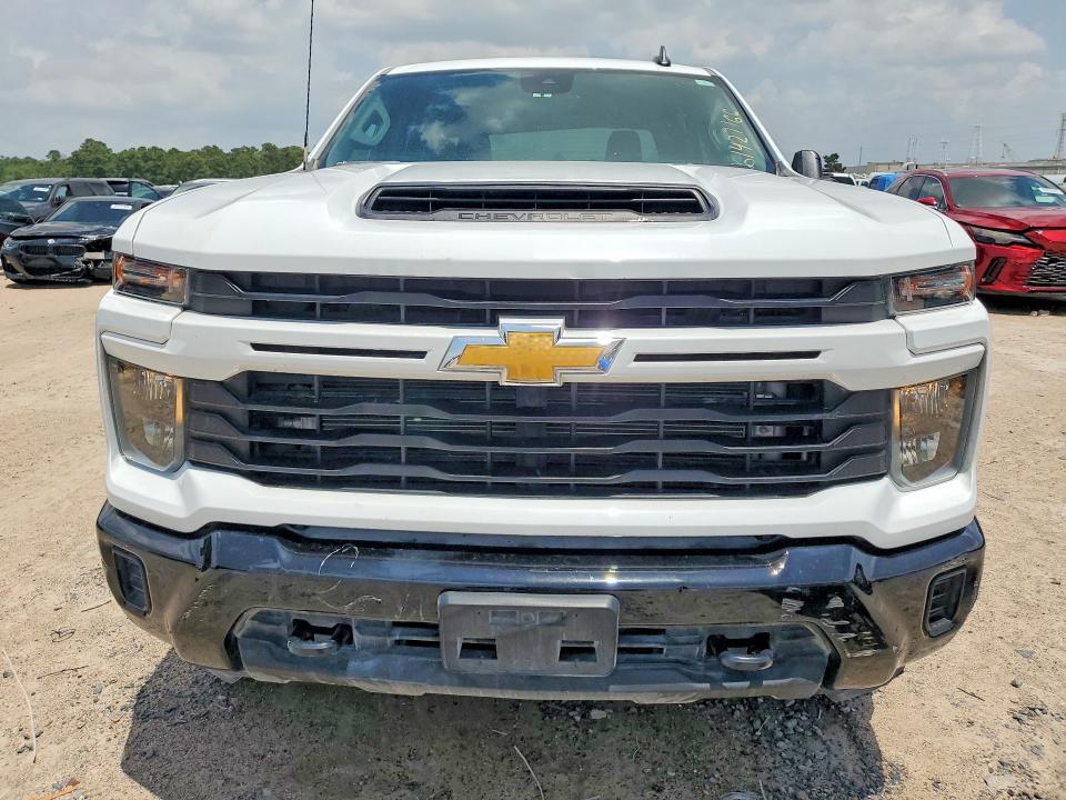 2024 CHEVROLET SILVERADO K2500 CUSTOM — Фото 5 из 13