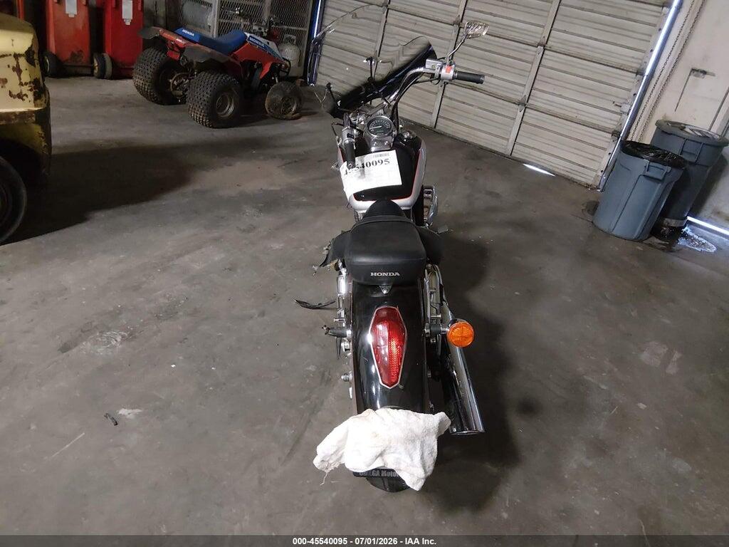 JH2RC504X4M000575 2004 HONDA VT750 photo no. 6
