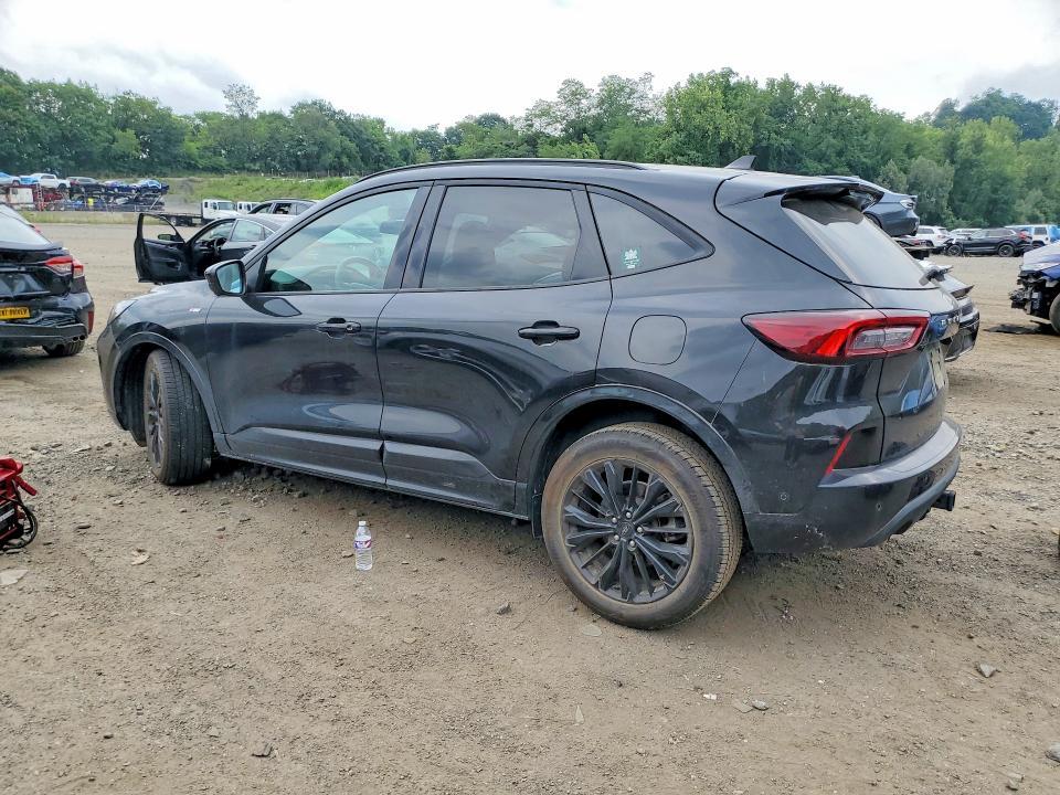 2024 FORD ESCAPE ST LINE ELITE — Фото 2 из 13