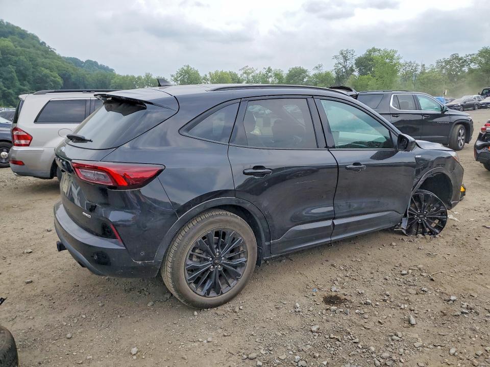 2024 FORD ESCAPE ST LINE ELITE — Фото 3 из 13