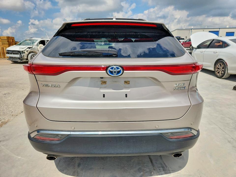 2021 TOYOTA VENZA XLE — Фото 6 из 14