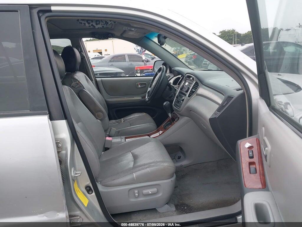 JTEDP21A040003692 2004 TOYOTA HIGHLANDER photo no. 5