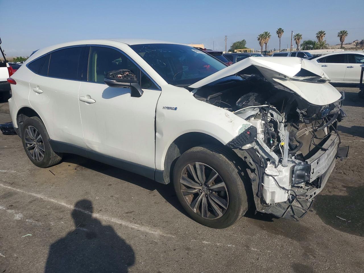 2021 TOYOTA VENZA LE — Фото 4 из 13