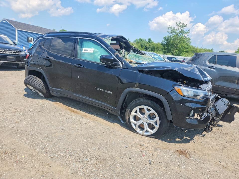 2024 JEEP COMPASS LATITUDE — Фото 4 из 13