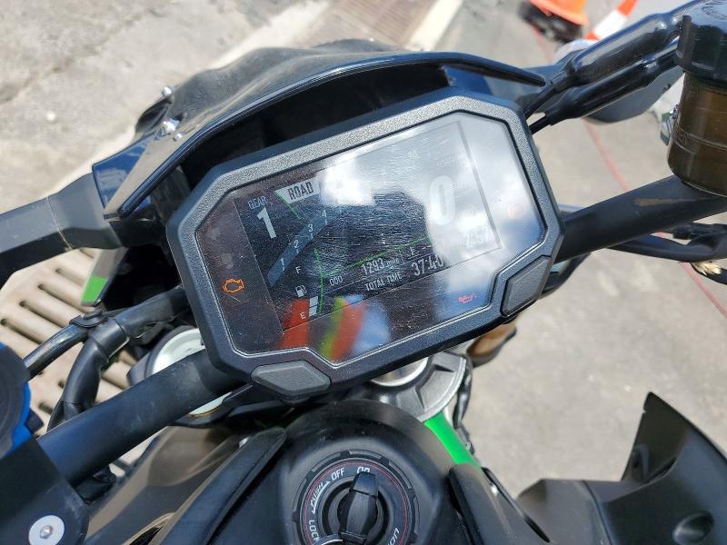 2024 KAWASAKI ZR900 M — Фото 7 из 9