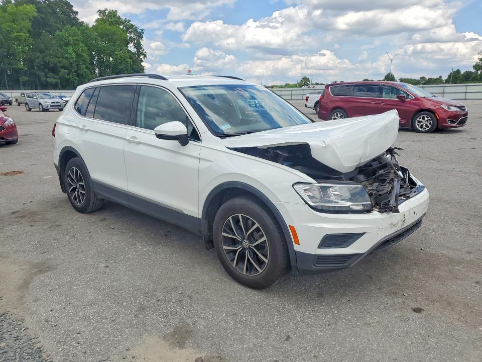 2021 VOLKSWAGEN TIGUAN SE — Фото 4 из 13
