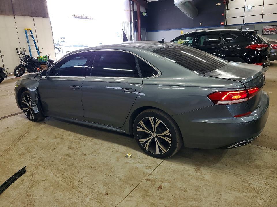 2021 VOLKSWAGEN PASSAT SE — Фото 2 из 12