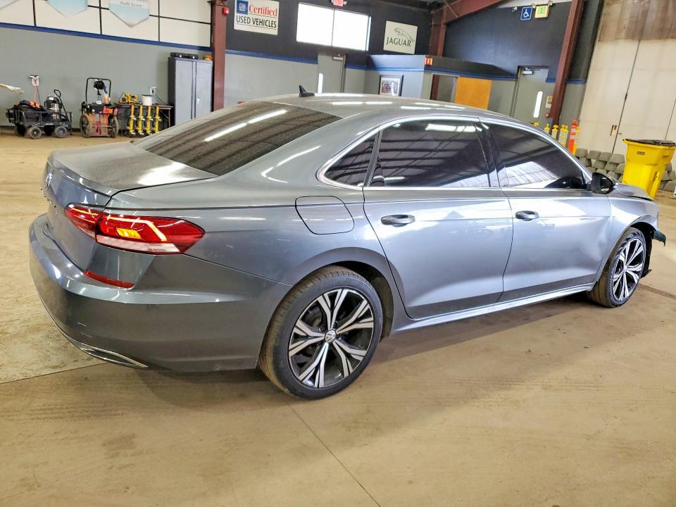 2021 VOLKSWAGEN PASSAT SE — Фото 3 из 12