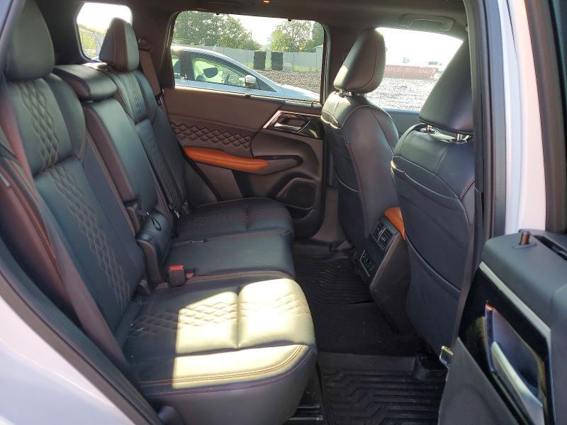 2024 MITSUBISHI OUTLANDER SEL — Фото 11 из 13
