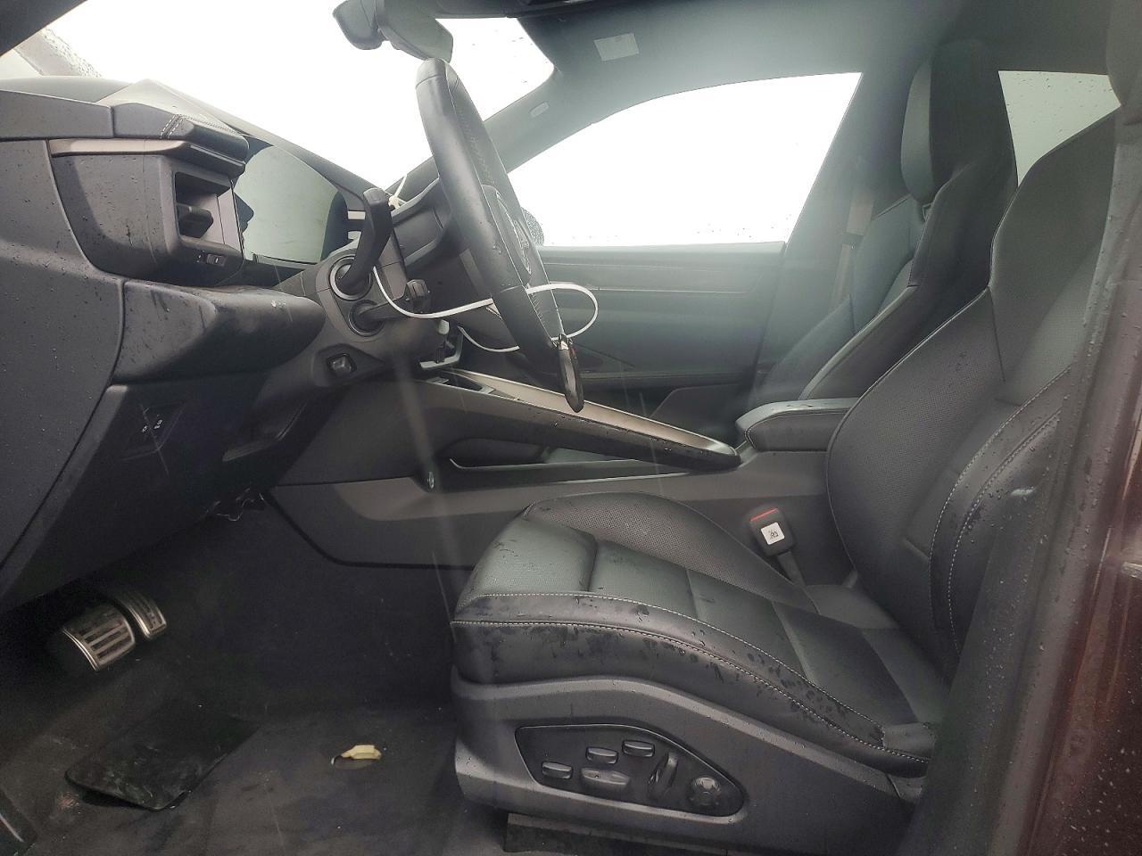 2024 PORSCHE MACAN TURBO — Фото 7 из 13