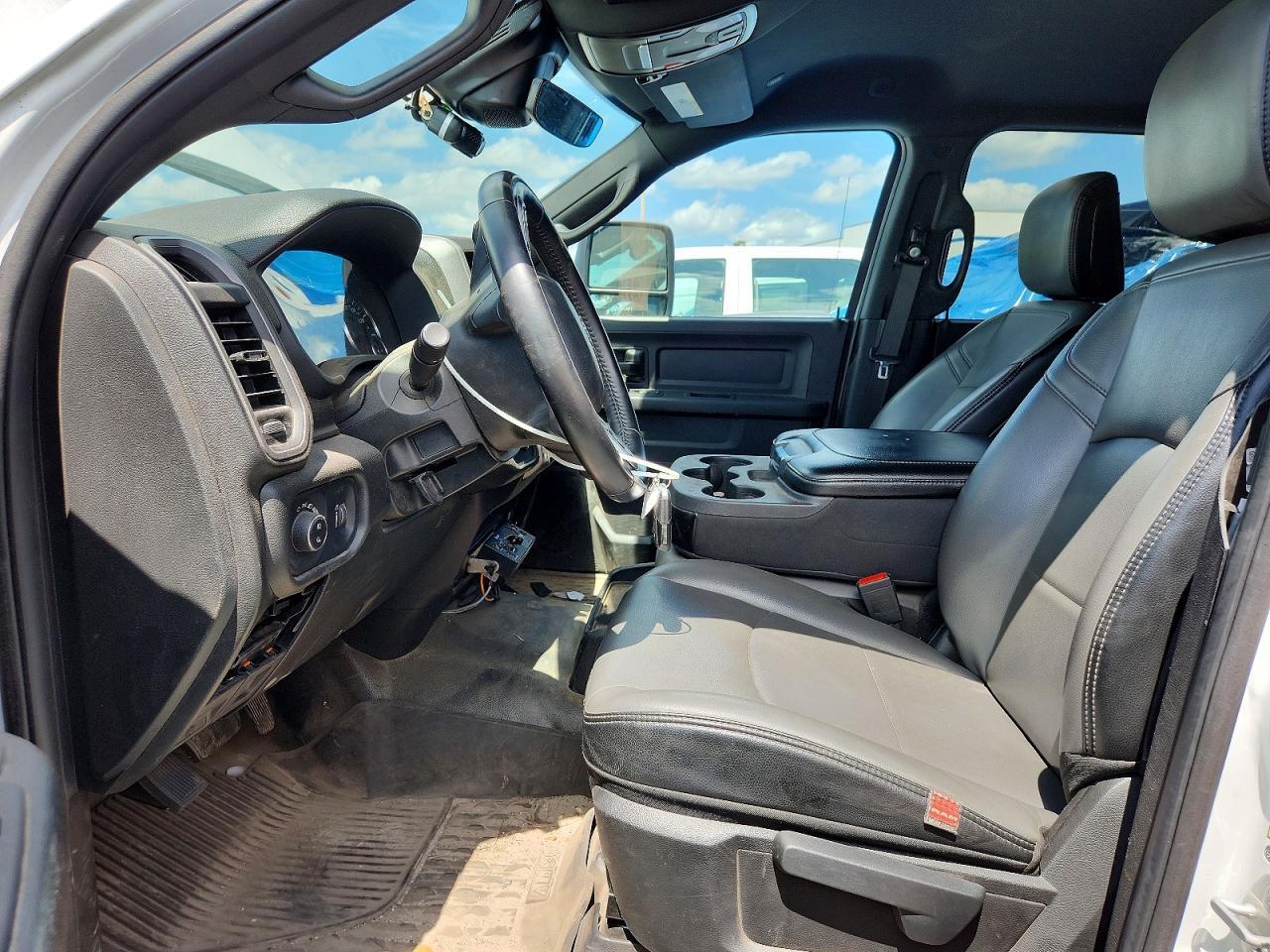 2024 RAM 2500 TRADESMAN — Фото 7 из 13