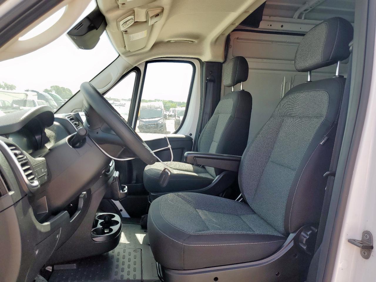2024 RAM PROMASTER 2500 2500 HIGH — Фото 7 из 13
