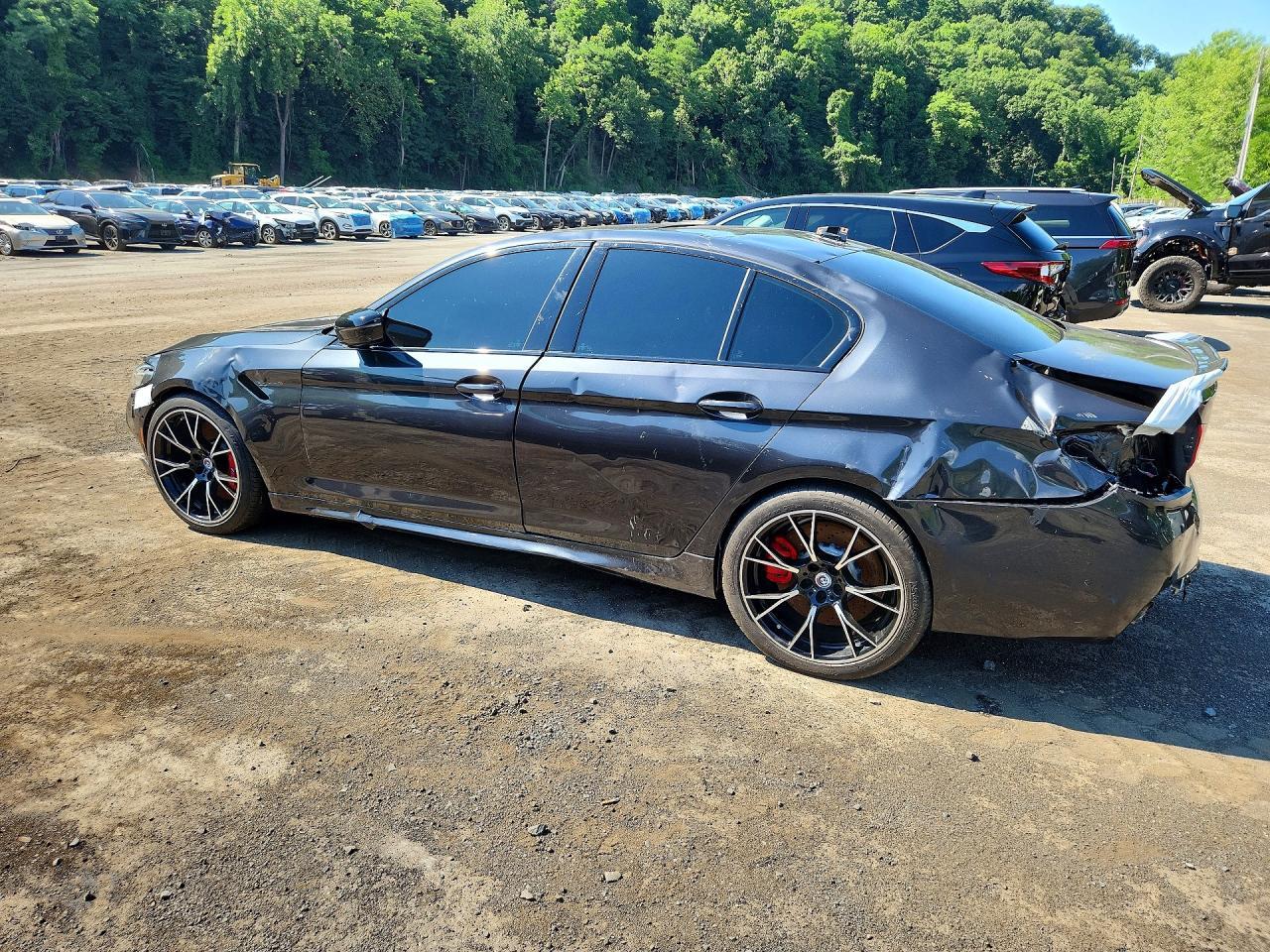 2023 BMW M5 4DR SEDAN — Фото 2 из 12