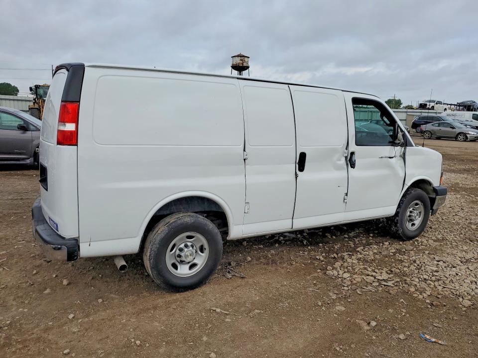 2023 CHEVY EXPRESS G2500 CARGO — Фото 3 из 13