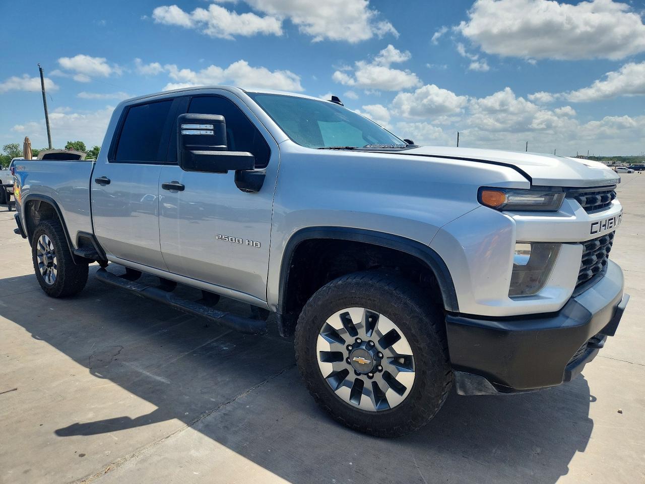 2023 CHEVROLET SILVERADO K2500 CUSTOM — Фото 4 из 12