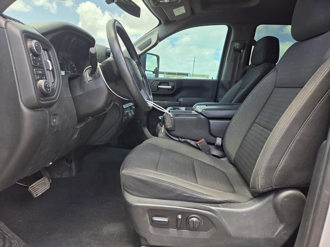 2023 CHEVROLET SILVERADO K2500 CUSTOM — Фото 7 из 12